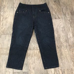 Striped Capri jeans